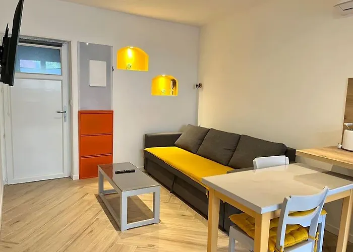 Appartement Terrasse Proche Centre Et Canal